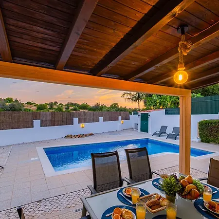 Tranquility - Com Piscinia Aquecivel & Bbq Em אלקנטרילה